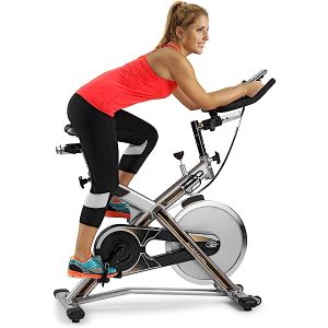 ¿Se puede utilizar la bicicleta de spinning BH Fitness Khronos en casa o en un gimnasio?