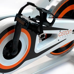 ¿Es fácil de montar y desmontar la Astan Hogar B Evolution Spinning Bicicleta?