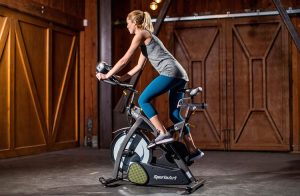 ¿Cuál es el peso recomendado para una bicicleta de spinning?